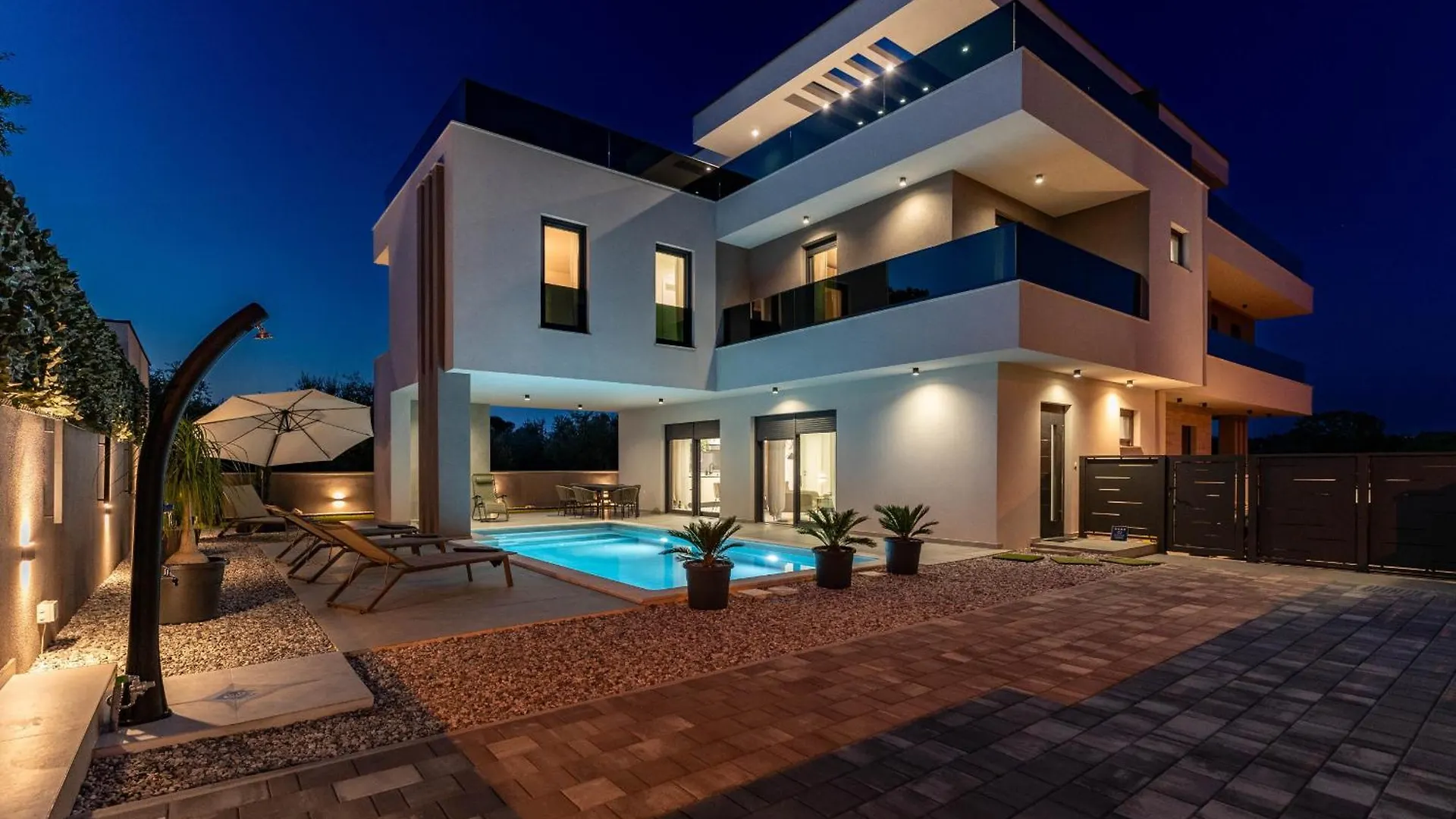 Villa Camino For 6 People Near Fazana With Sea View & Only 700 Meters From The Beach Stinjan