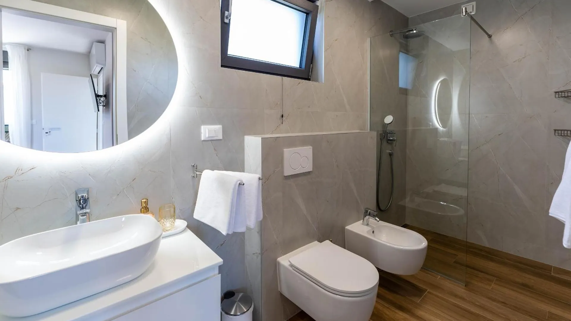 Villa Camino For 6 People Near Fazana With Sea View & Only 700 Meters From The Beach Štinjan