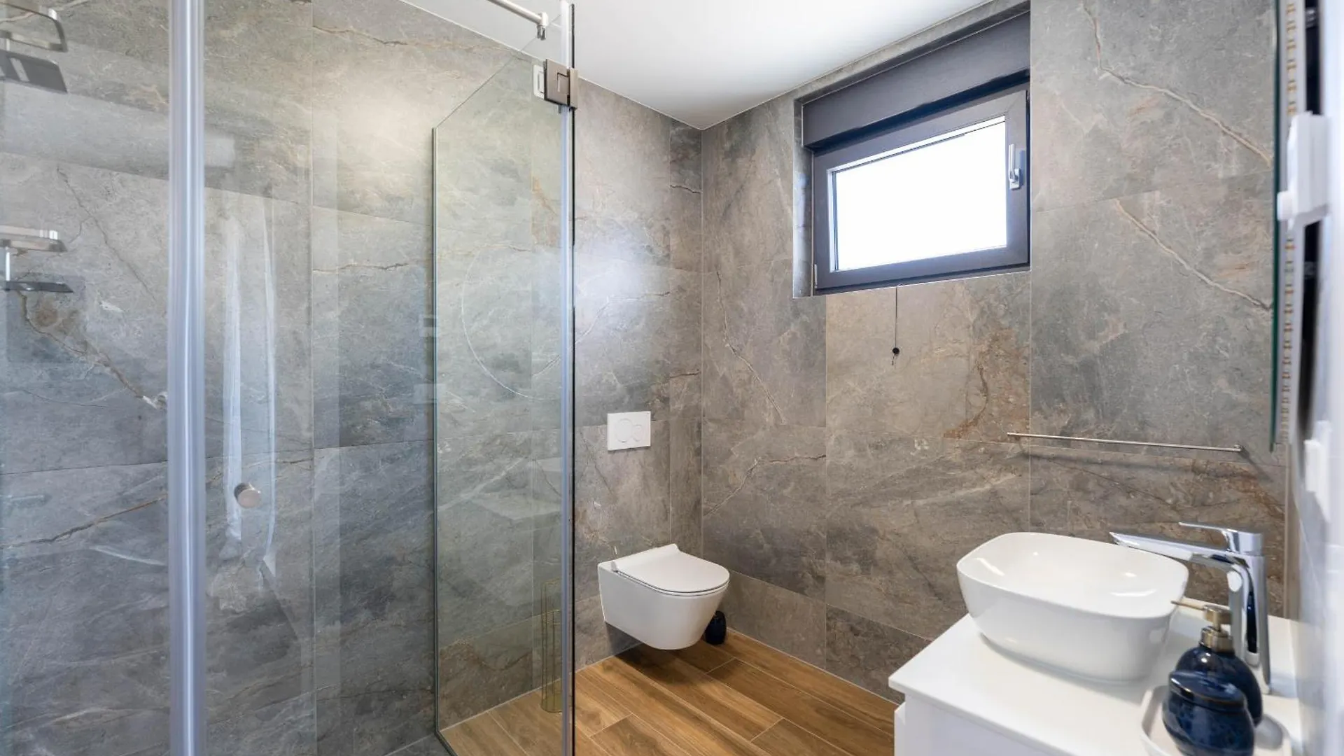 Villa Camino For 6 People Near Fazana With Sea View & Only 700 Meters From The Beach Štinjan Chorvatsko